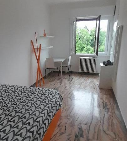 I Feel Orange Hotel Legnano Bagian luar foto