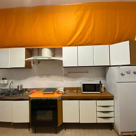 I Feel Orange Hotel Legnano Bagian luar foto