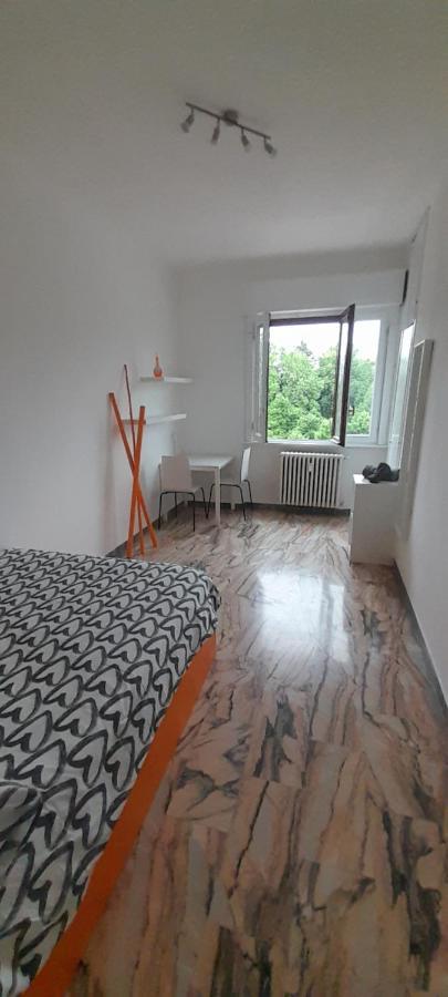 I Feel Orange Hotel Legnano Bagian luar foto