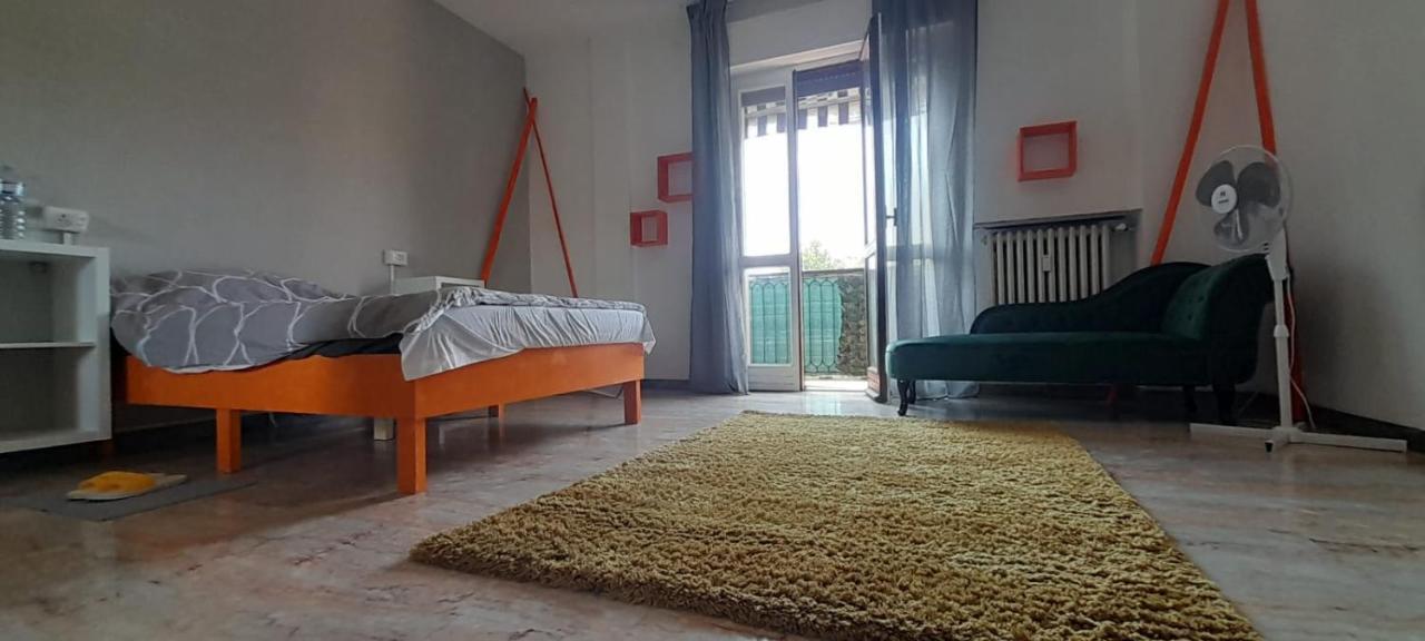 I Feel Orange Hotel Legnano Bagian luar foto