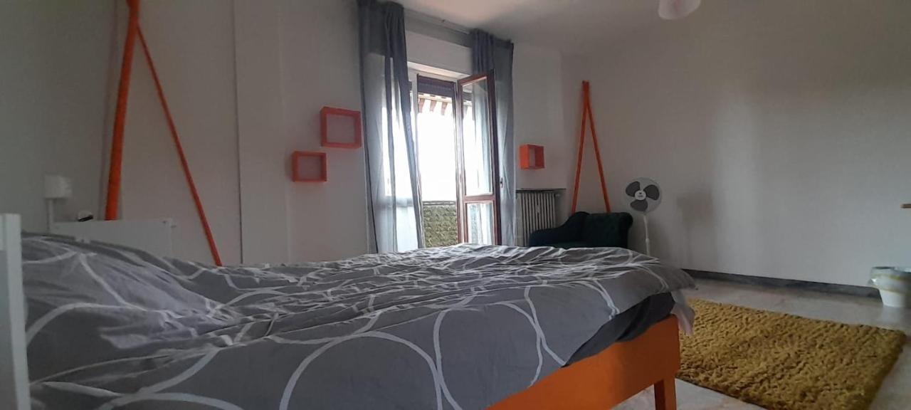 I Feel Orange Hotel Legnano Bagian luar foto