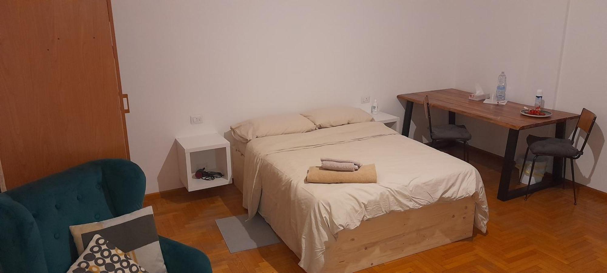 I Feel Orange Hotel Legnano Bagian luar foto