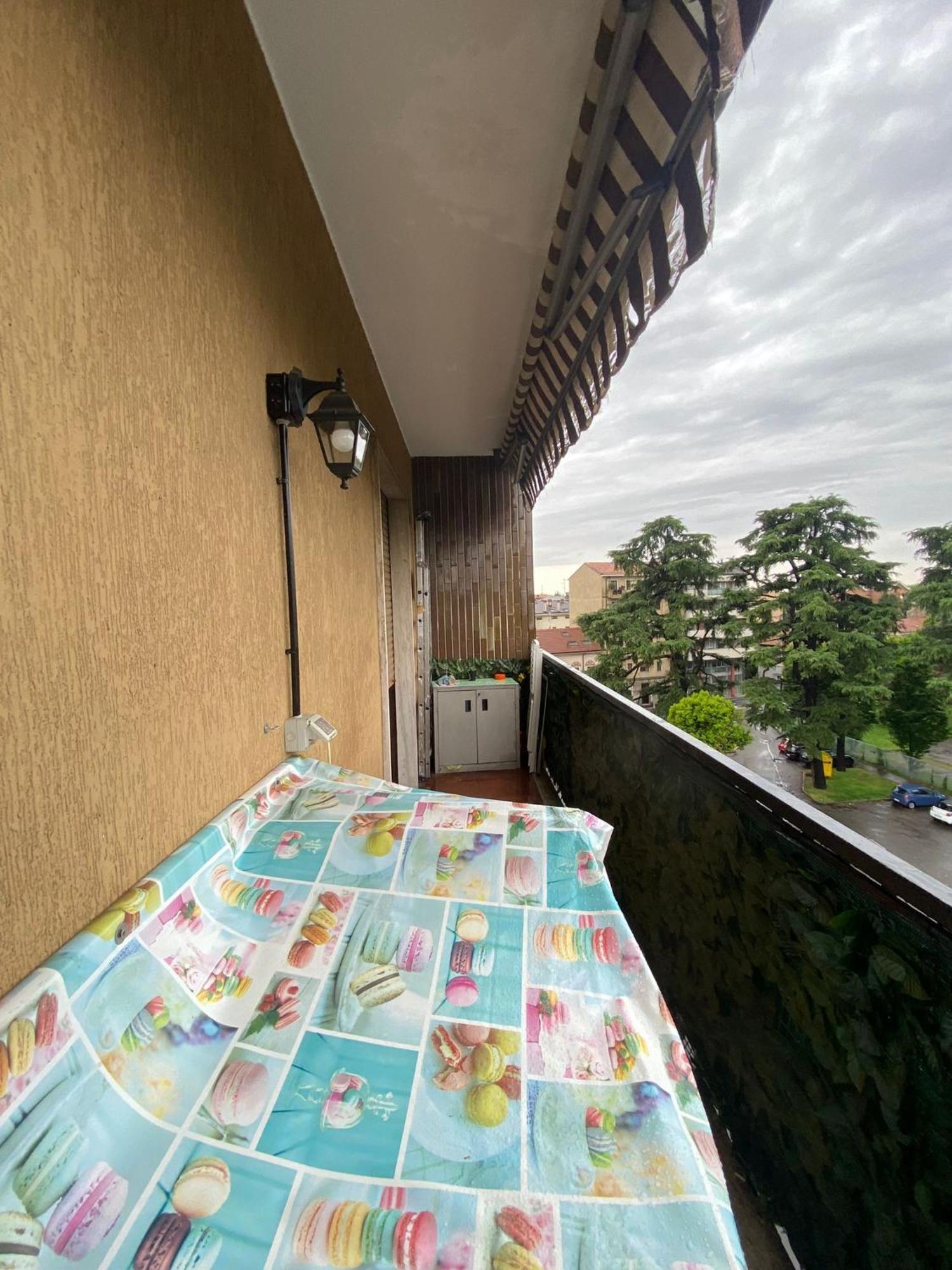 I Feel Orange Hotel Legnano Bagian luar foto